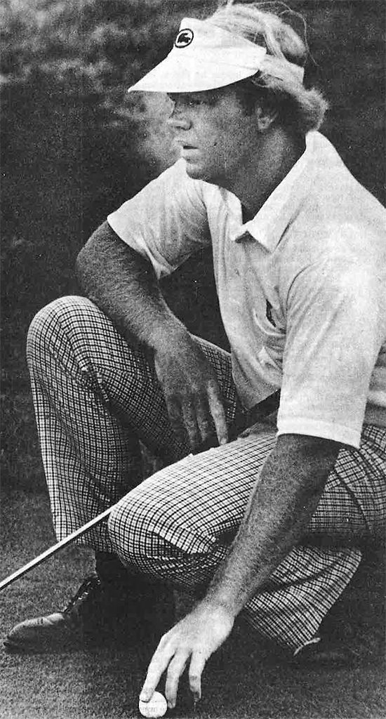 Scott Bess lines up a putt en route to a 7-under-par 65 in August 1980.